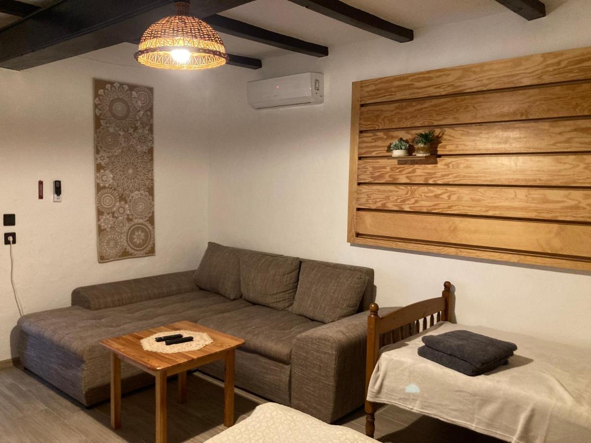 Tiszavirag Vendeghaz Apartment Tiszacsege Exterior photo